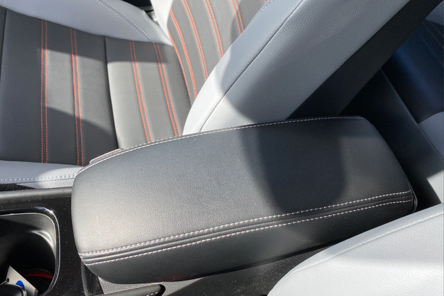 Used 2024 Nissan Kicks SR w/ SR Premium Package FWD image 18