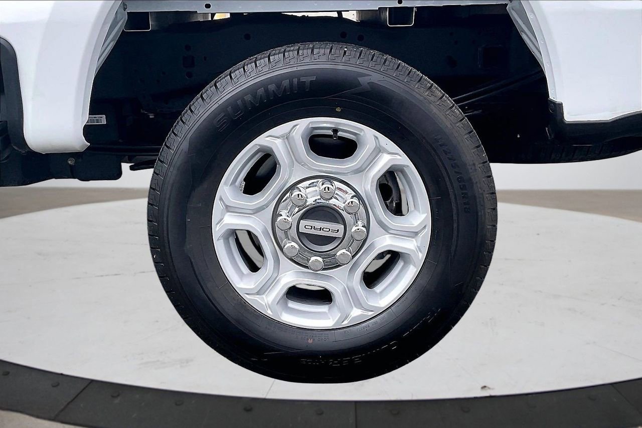 Used 2025 Ford F250 XLT image 33