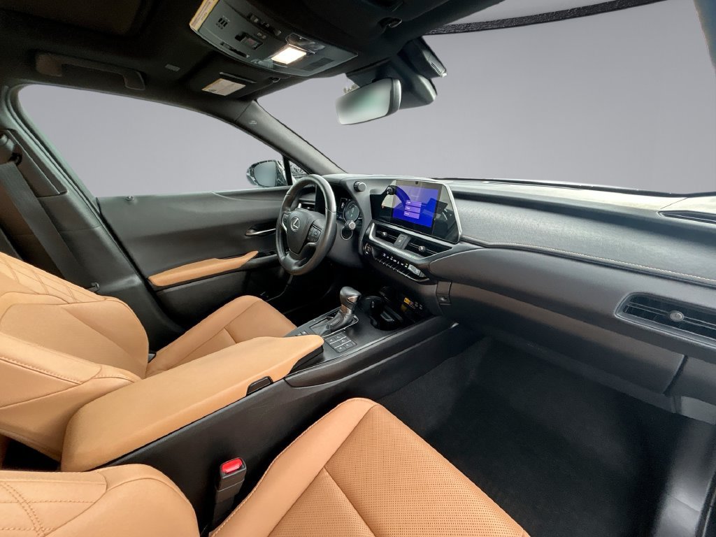 Used 2024 Lexus UX 250h FWD w/ Premium Package image 30