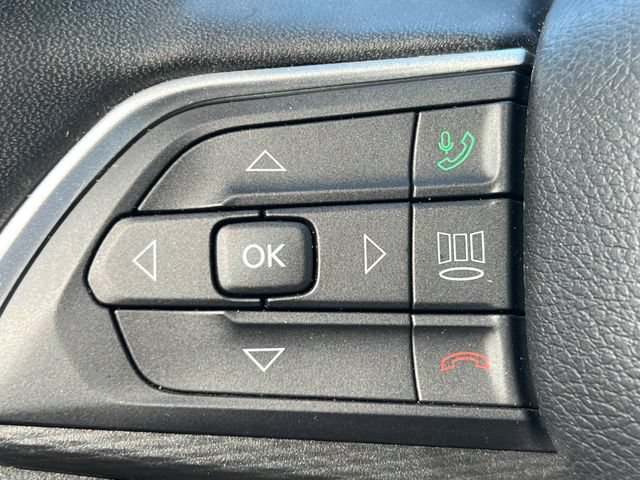 Used 2024 Jeep Grand Cherokee L Altitude AWD/4WD image 25