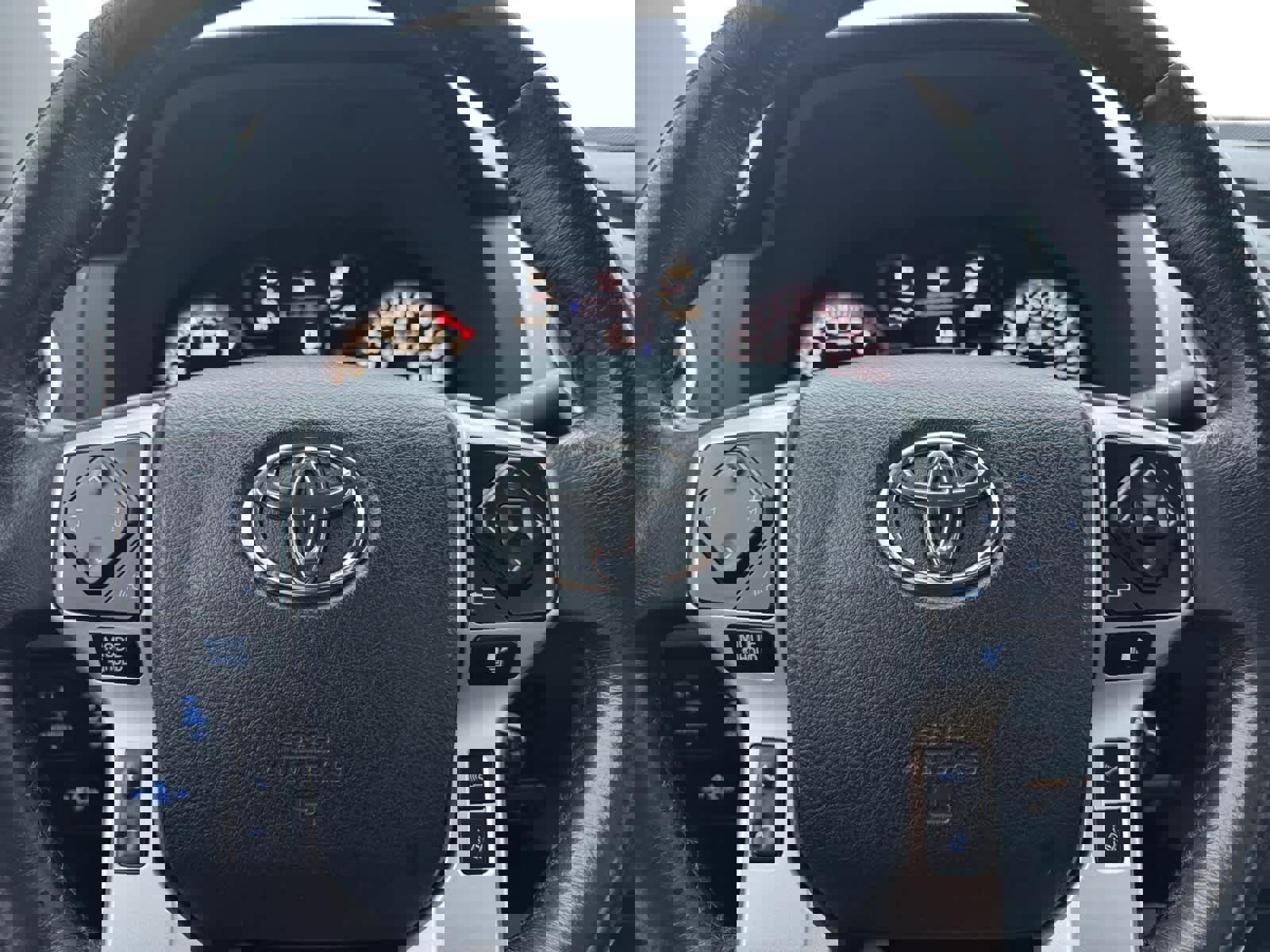 Used 2020 Toyota Tundra Limited image 19