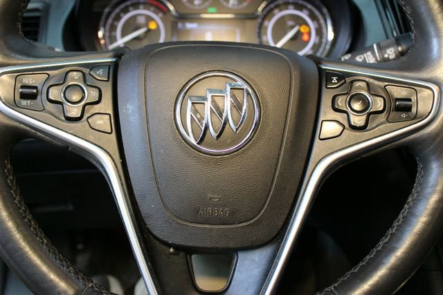 Used 2017 Buick Regal Premium w/ Driver Confidence Package #1 FWD image 18