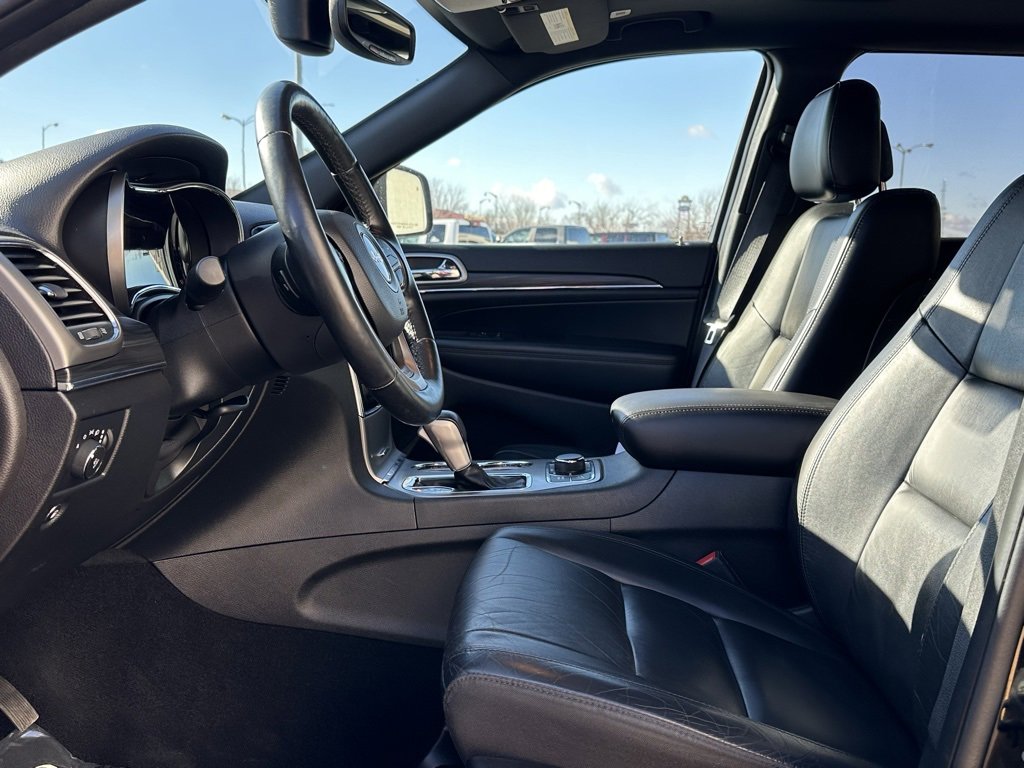 Used 2021 Jeep Grand Cherokee Limited w/ Trailer Tow Group IV image 9