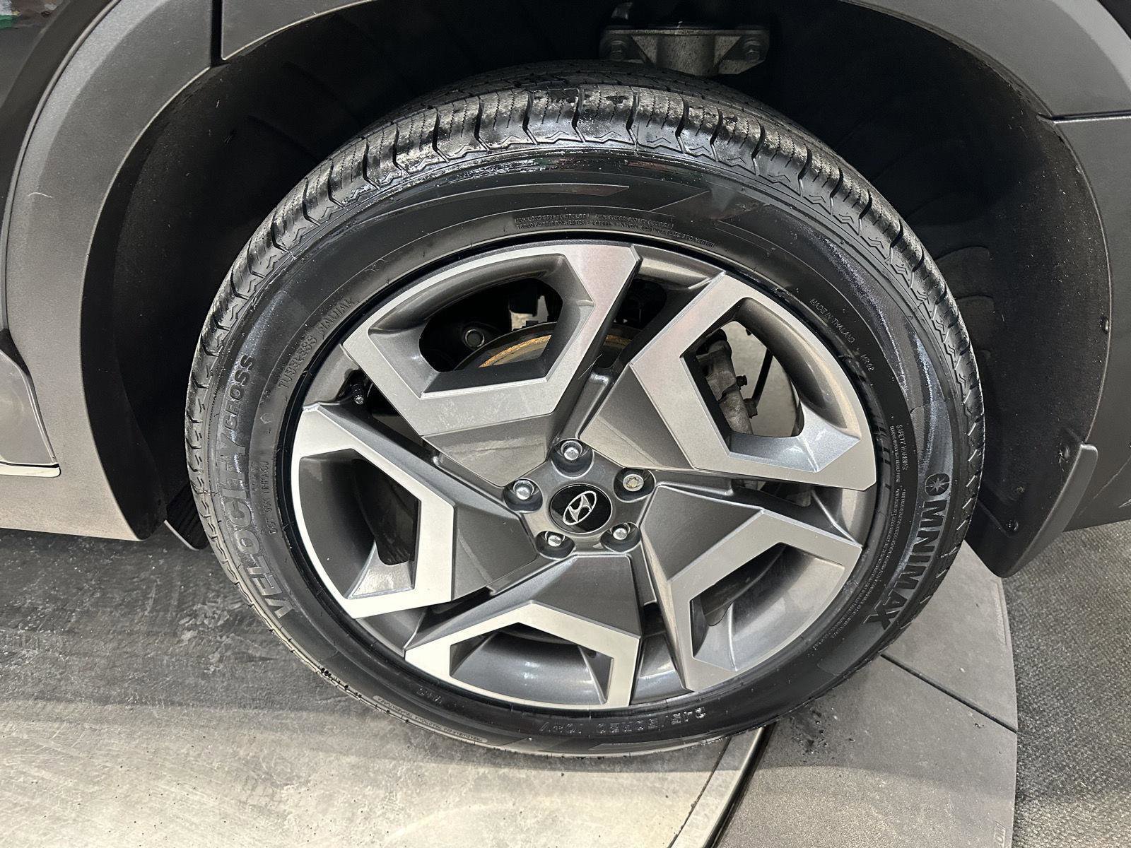 Used 2023 Hyundai Palisade Limited image 10