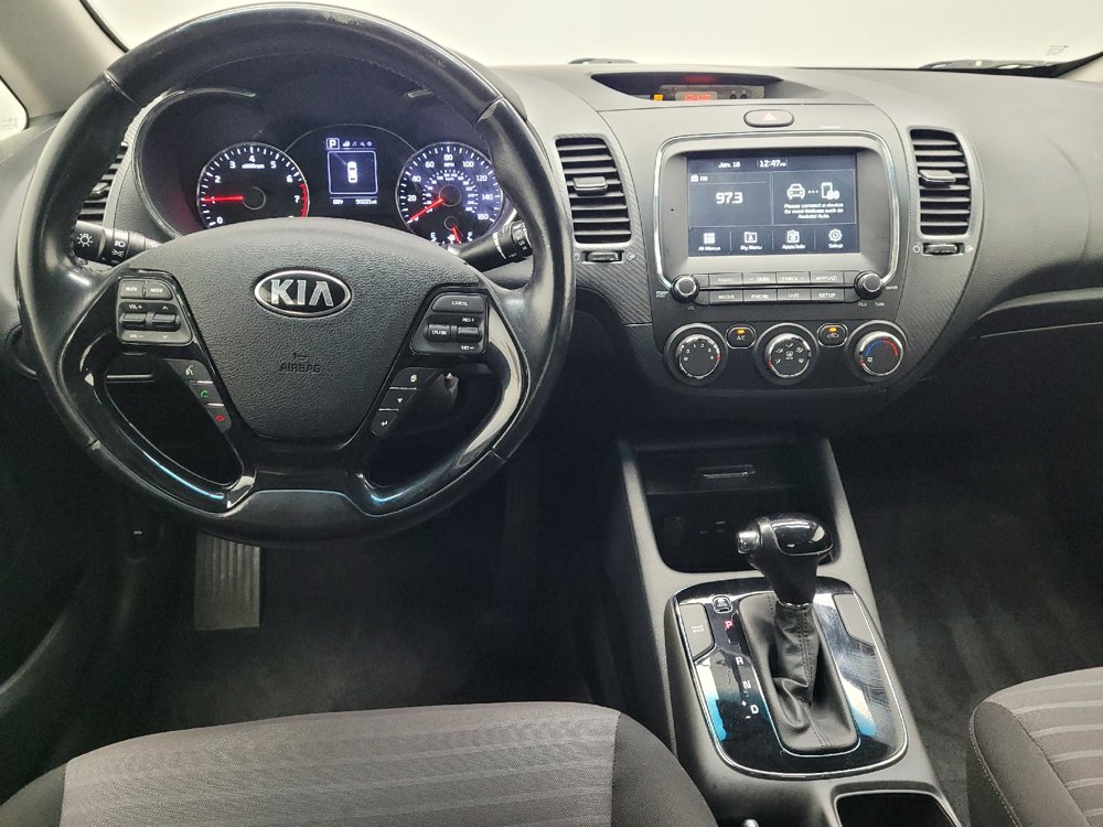 Used 2017 Kia Forte S FWD image 22