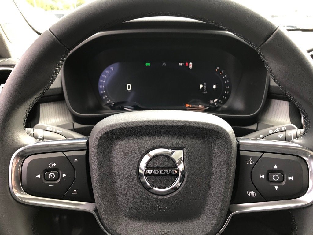 New 2026 Volvo XC40 B5 Plus w/ Protection Package Premier AWD/4WD image 20