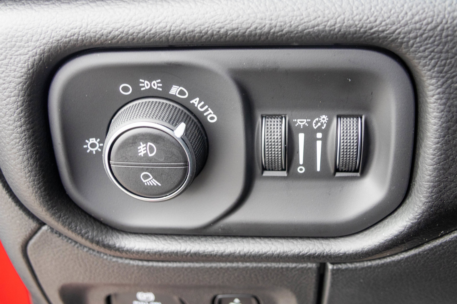 New 2027 RAM 1500 Laramie AWD/4WD image 32