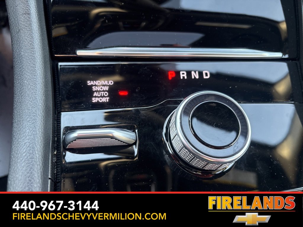 Used 2024 Jeep Grand Cherokee L Limited w/ Black Appearance Package image 24