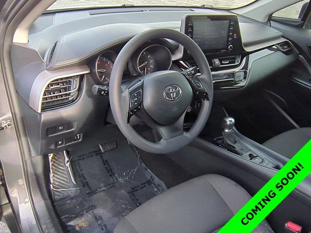 Used 2021 Toyota C-HR LE image 9