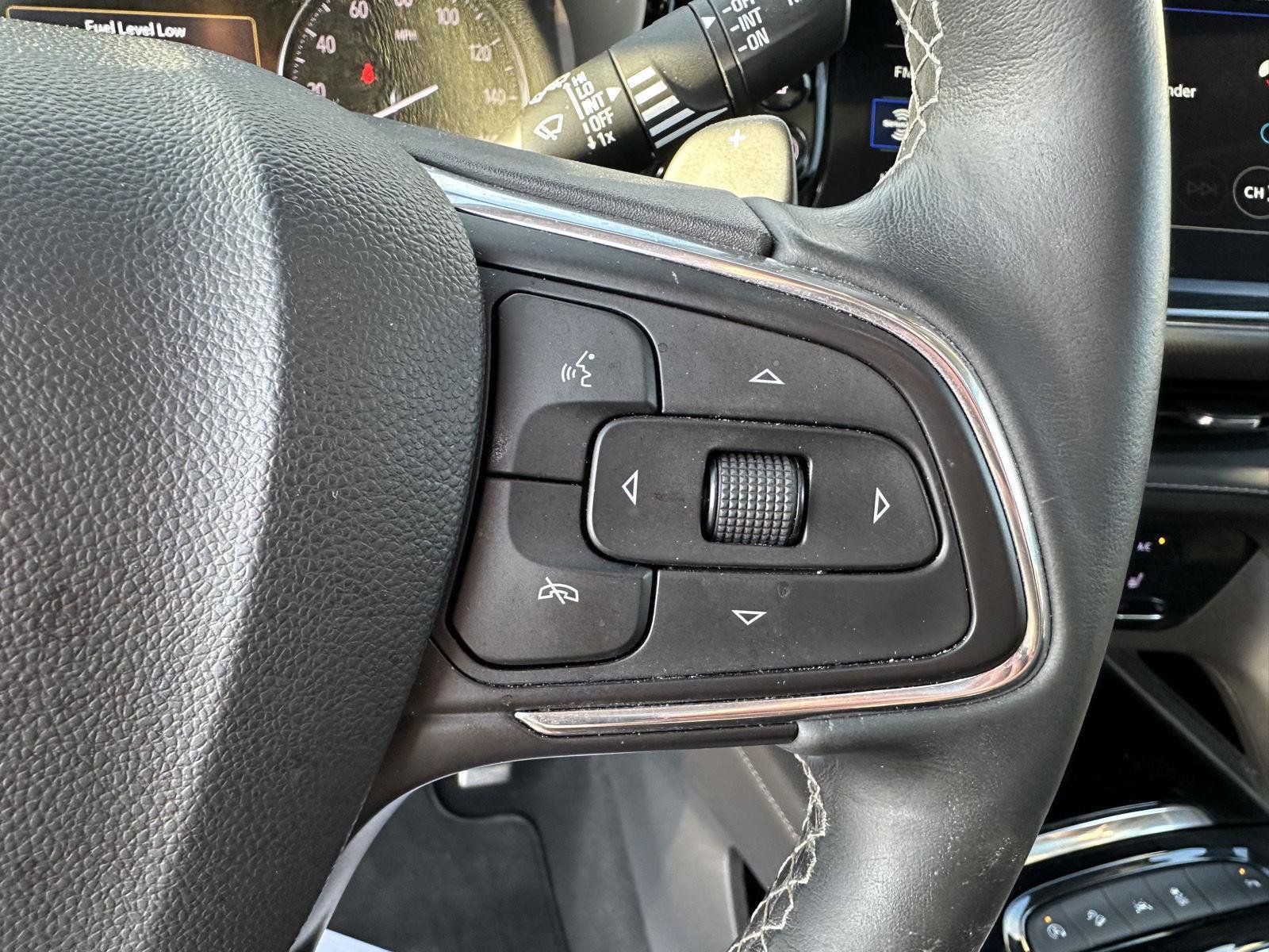 Used 2023 Buick Envision Essence w/ Sport Touring Package image 24