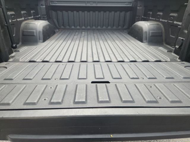 Used 2020 GMC Sierra 1500 SLT RWD image 26