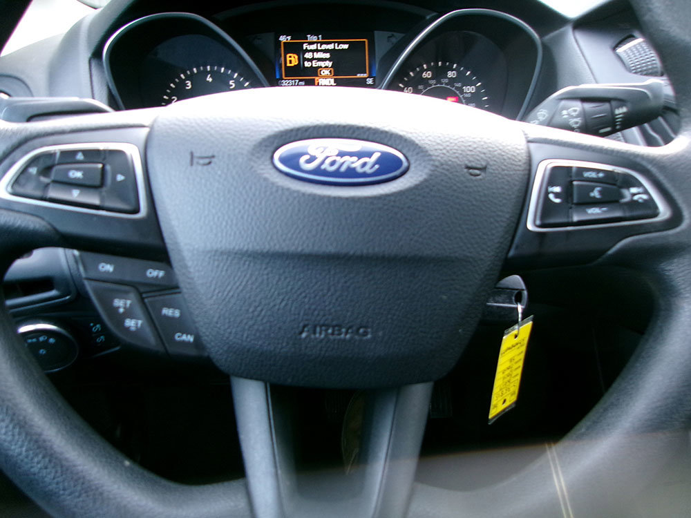 Used 2017 Ford Focus SE FWD image 18