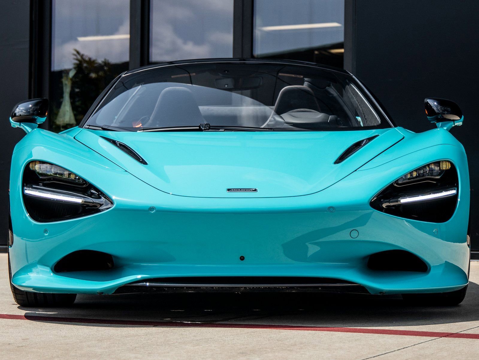 Used 2024 McLaren 750S Spider image 5