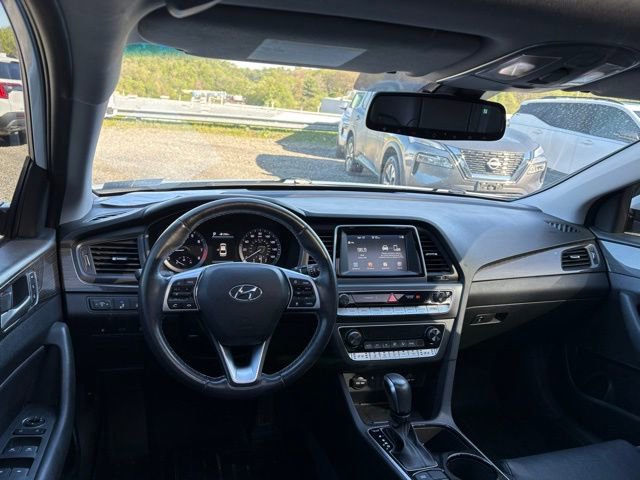 Used 2019 Hyundai Sonata Limited FWD image 9