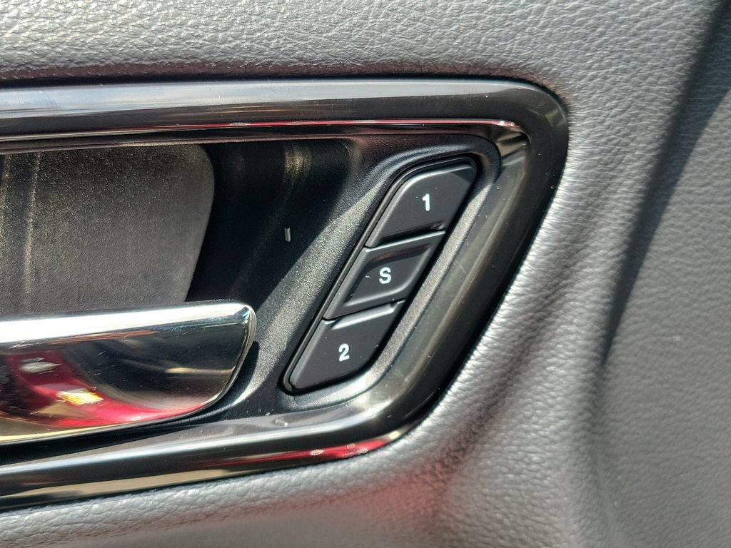 Used 2023 Dodge Durango R/T RWD image 17