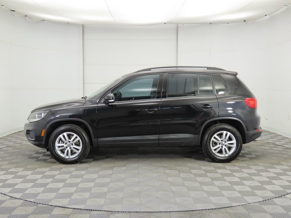 Used 2016 Volkswagen Tiguan S image 8