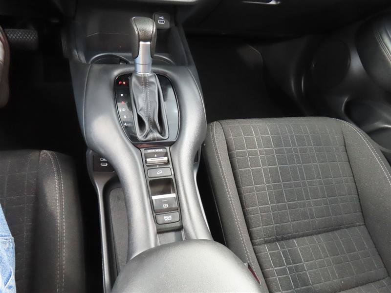 Used 2025 Honda HR-V LX image 22