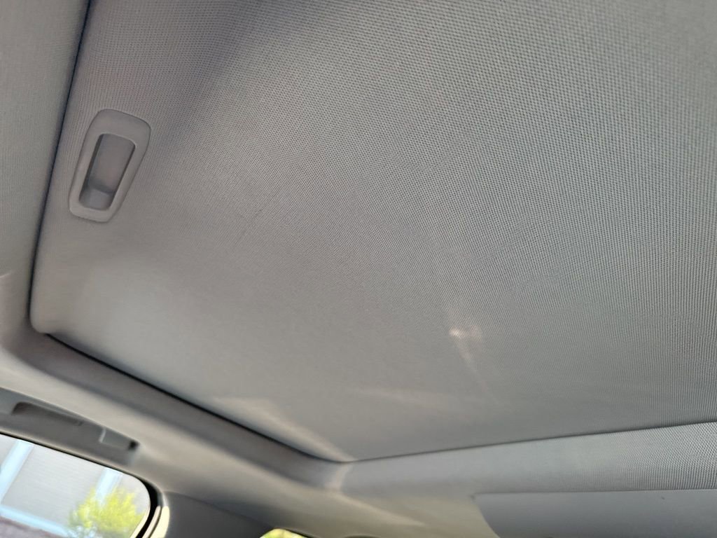 Used 2017 Cadillac Escalade ESV Luxury image 40