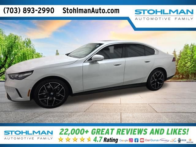 Used 2024 BMW 530i xDrive w/ Premium Package image 7