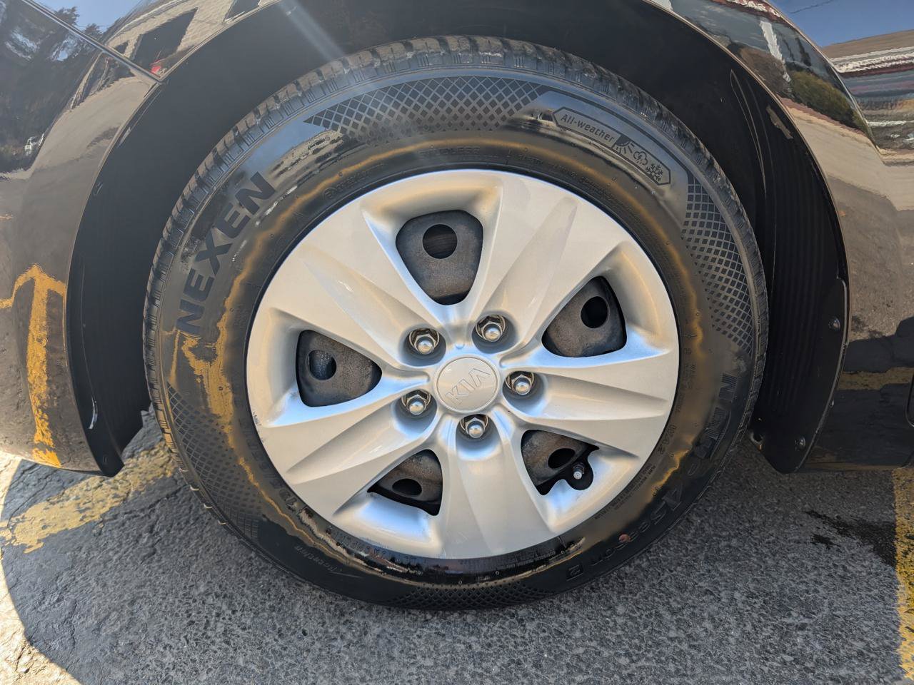 Used 2018 Kia Forte LX FWD image 11