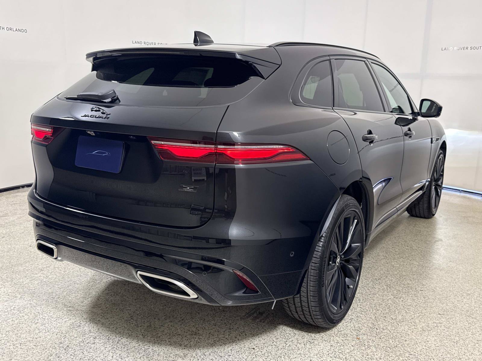 New 2026 Jaguar F-PACE R-Dynamic S AWD/4WD image 5