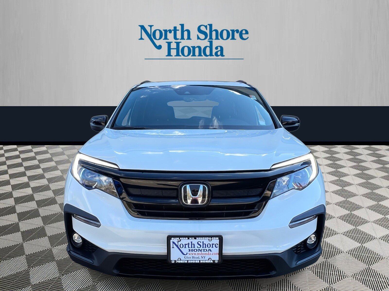 Certified 2022 Honda Pilot TrailSport image 3