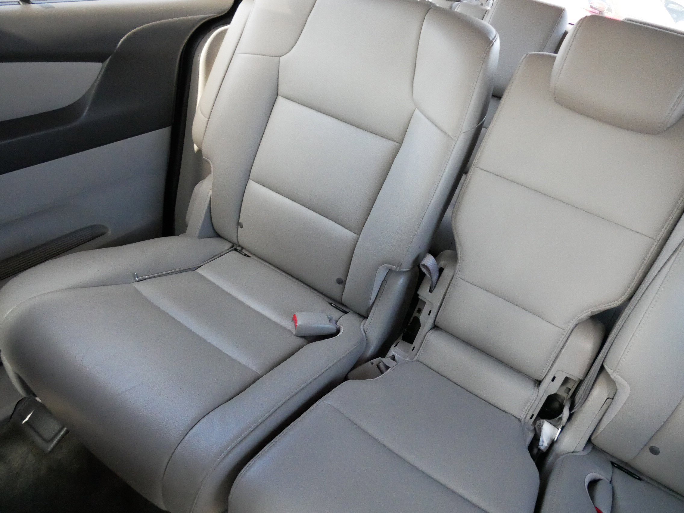 Used 2015 Honda Odyssey EX-L image 12