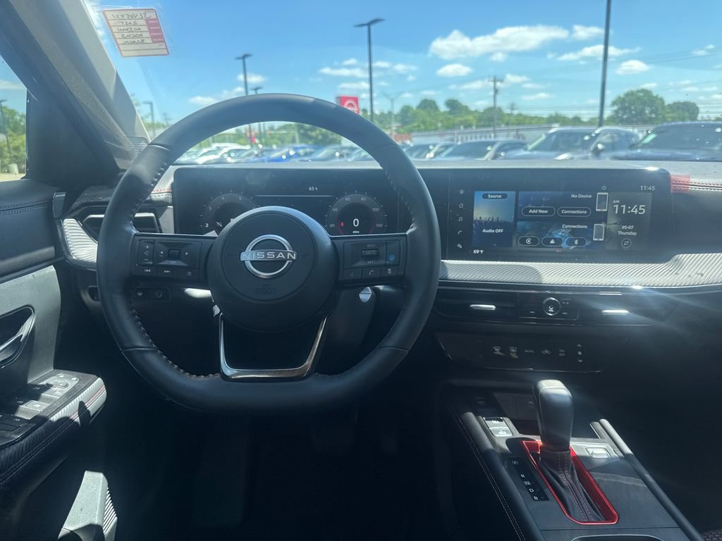 Used 2025 Nissan Kicks SR FWD image 22
