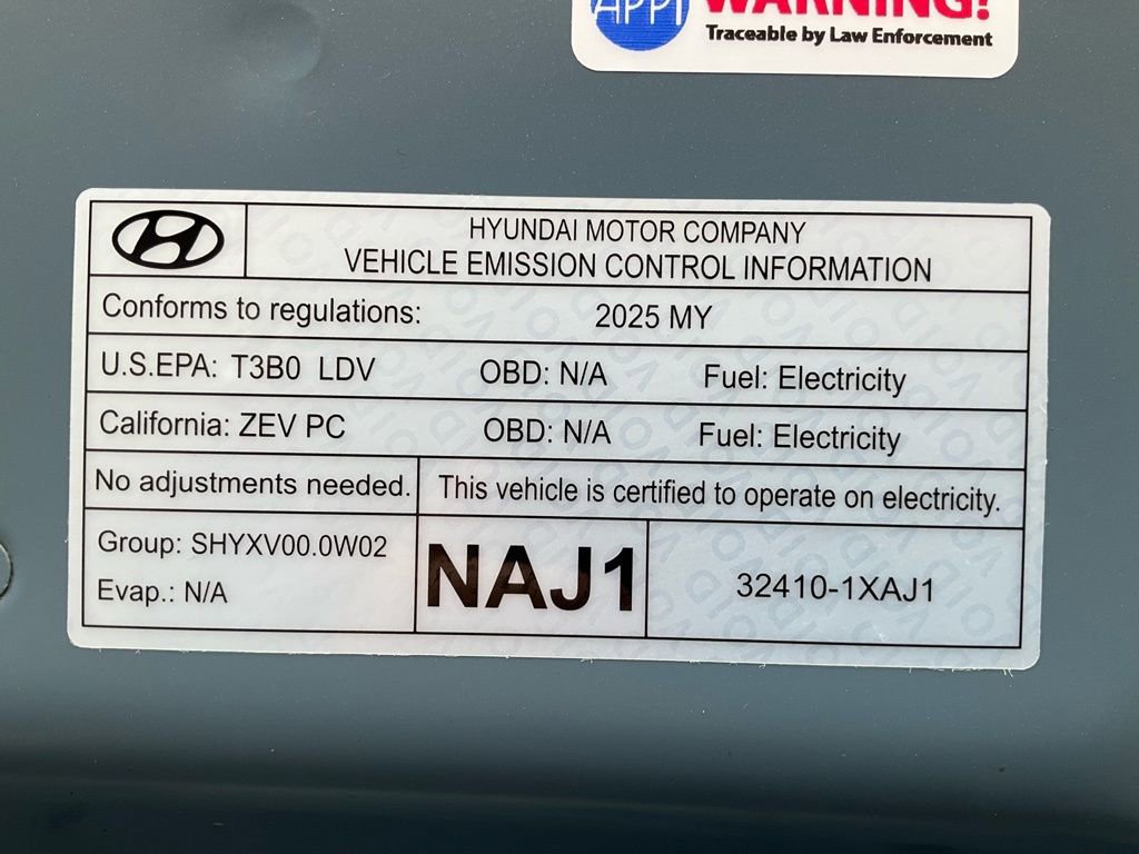 Used 2025 Hyundai Ioniq 5 SEL image 13