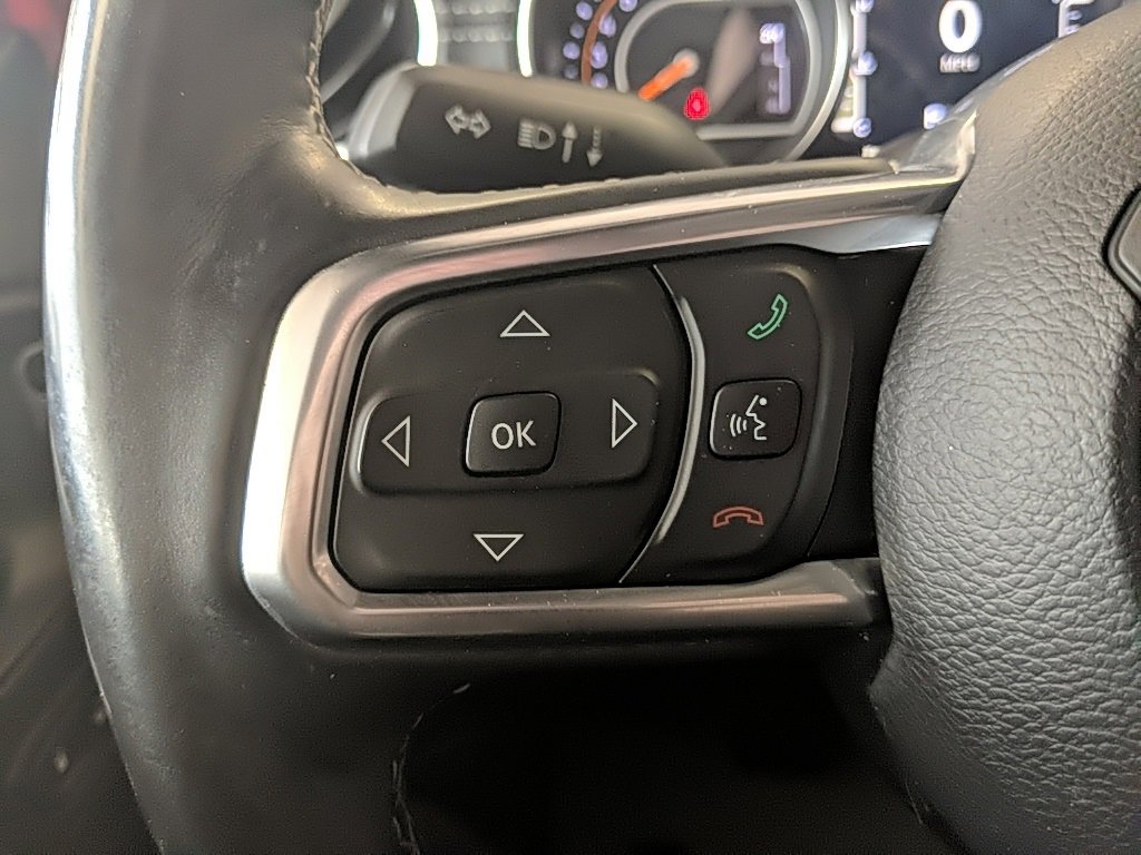 Used 2018 Jeep Wrangler Unlimited Sahara image 16