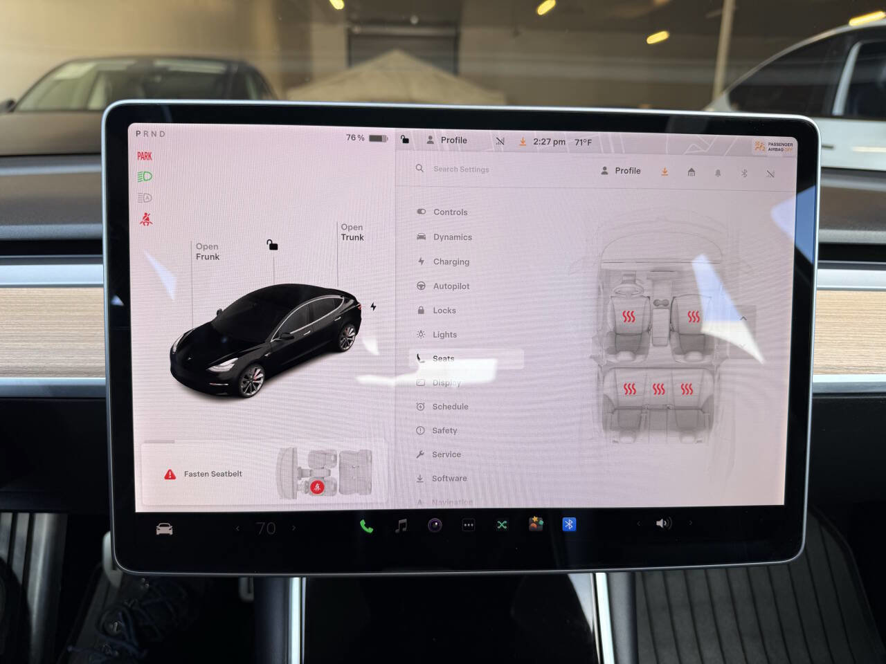 Used 2018 Tesla Model 3 Performance image 32