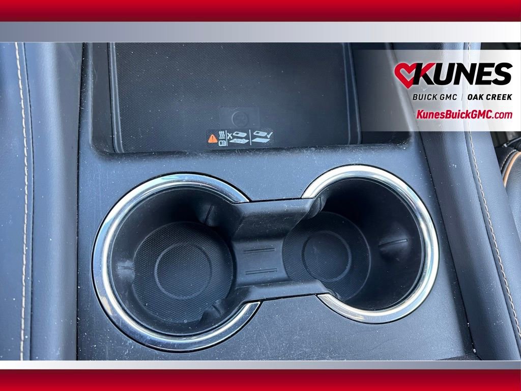Used 2023 GMC Yukon XL AT4 w/ AT4 Premium Plus Package image 22