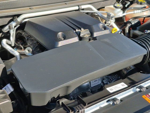 Used 2024 Chevrolet Colorado ZR2 w/ ZR2 Convenience Package III image 22