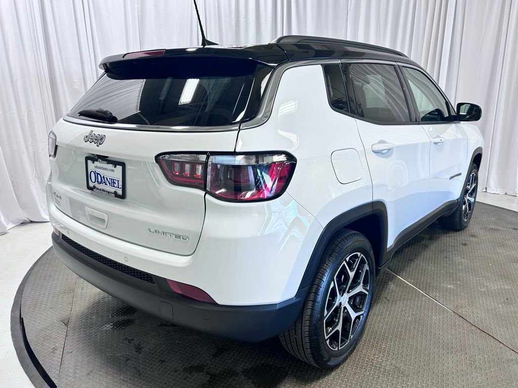 Used 2024 Jeep Compass Limited image 26