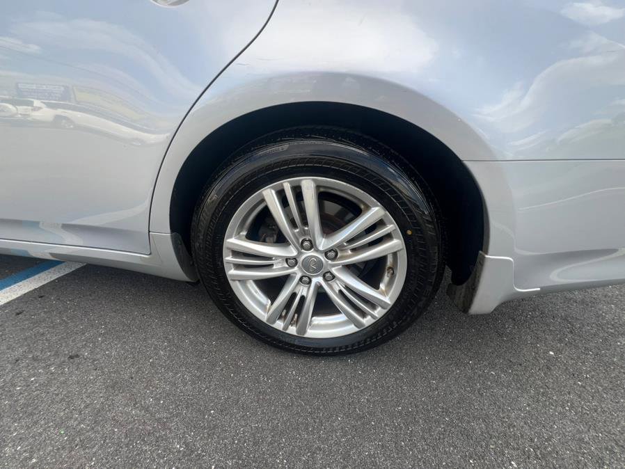 Used 2011 INFINITI G25 x w/ Moonroof Pkg image 17