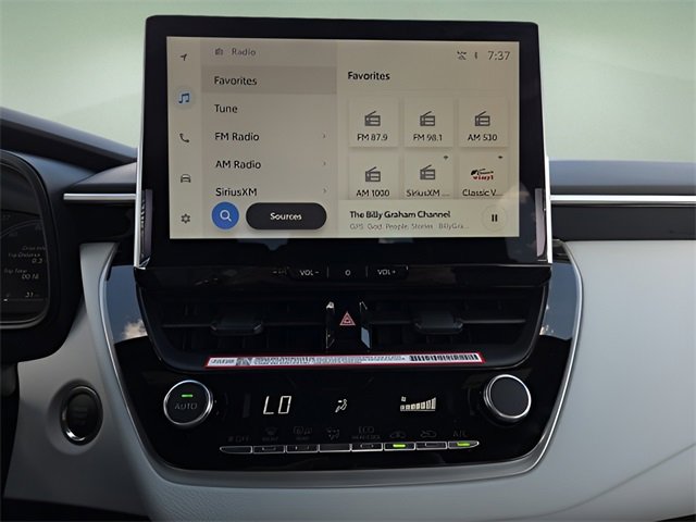 Used 2026 Toyota Corolla SE w/ SE Package image 31