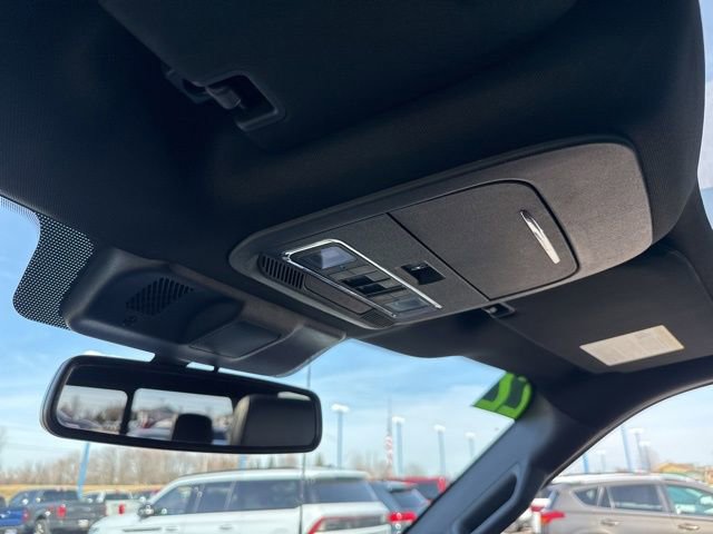 Certified 2022 Ford F150 Lariat w/ Equipment Group 502A High image 40