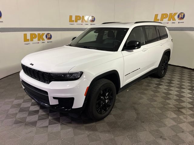 Used 2024 Jeep Grand Cherokee L Altitude AWD/4WD image 7