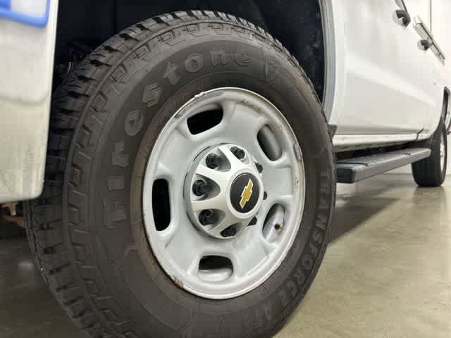 Used 2018 Chevrolet Silverado 2500 W/T AWD/4WD image 28