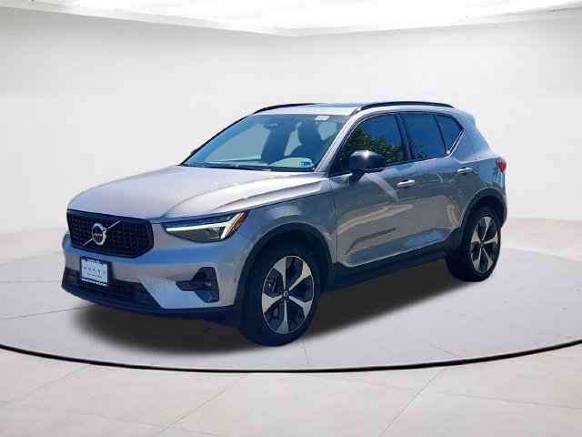 Certified 2026 Volvo XC40 B5 Plus