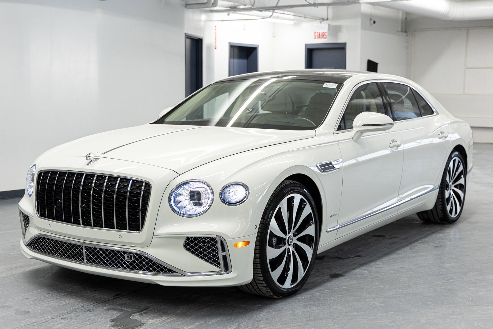 Certified 2026 Bentley Flying Spur Plug-In Hybrid image 1