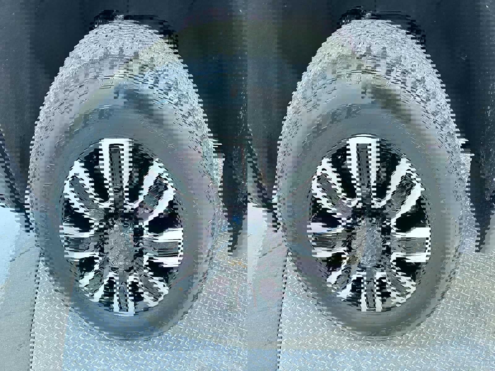 Used 2024 GMC Sierra 2500 Denali Ultimate image 10