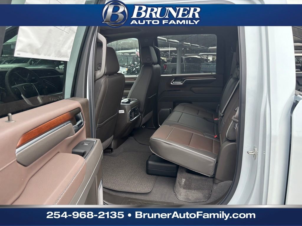 New 2026 GMC Sierra 3500 Denali w/ Denali Reserve Package image 17