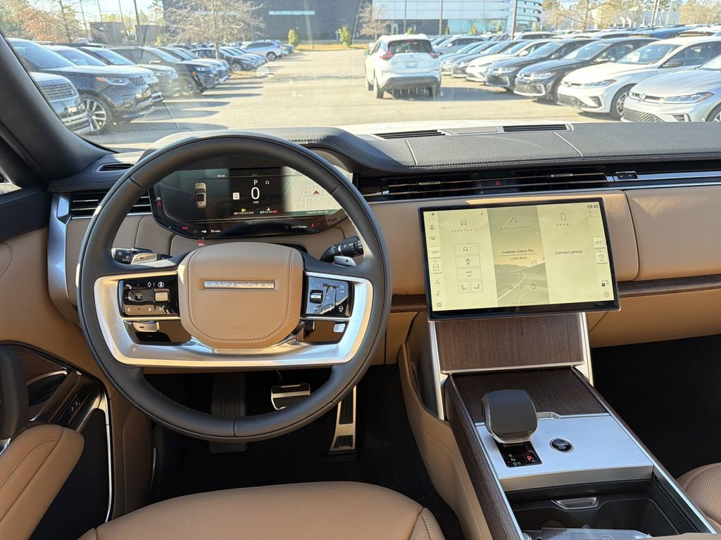 New 2026 Land Rover Range Rover SE image 4