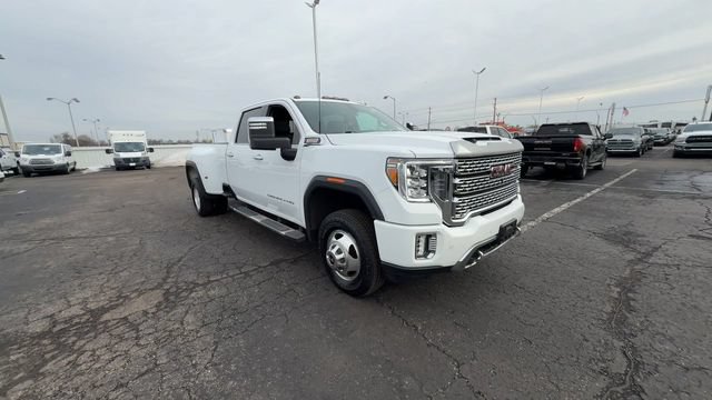 Used 2022 GMC Sierra 3500 Denali AWD/4WD image 2