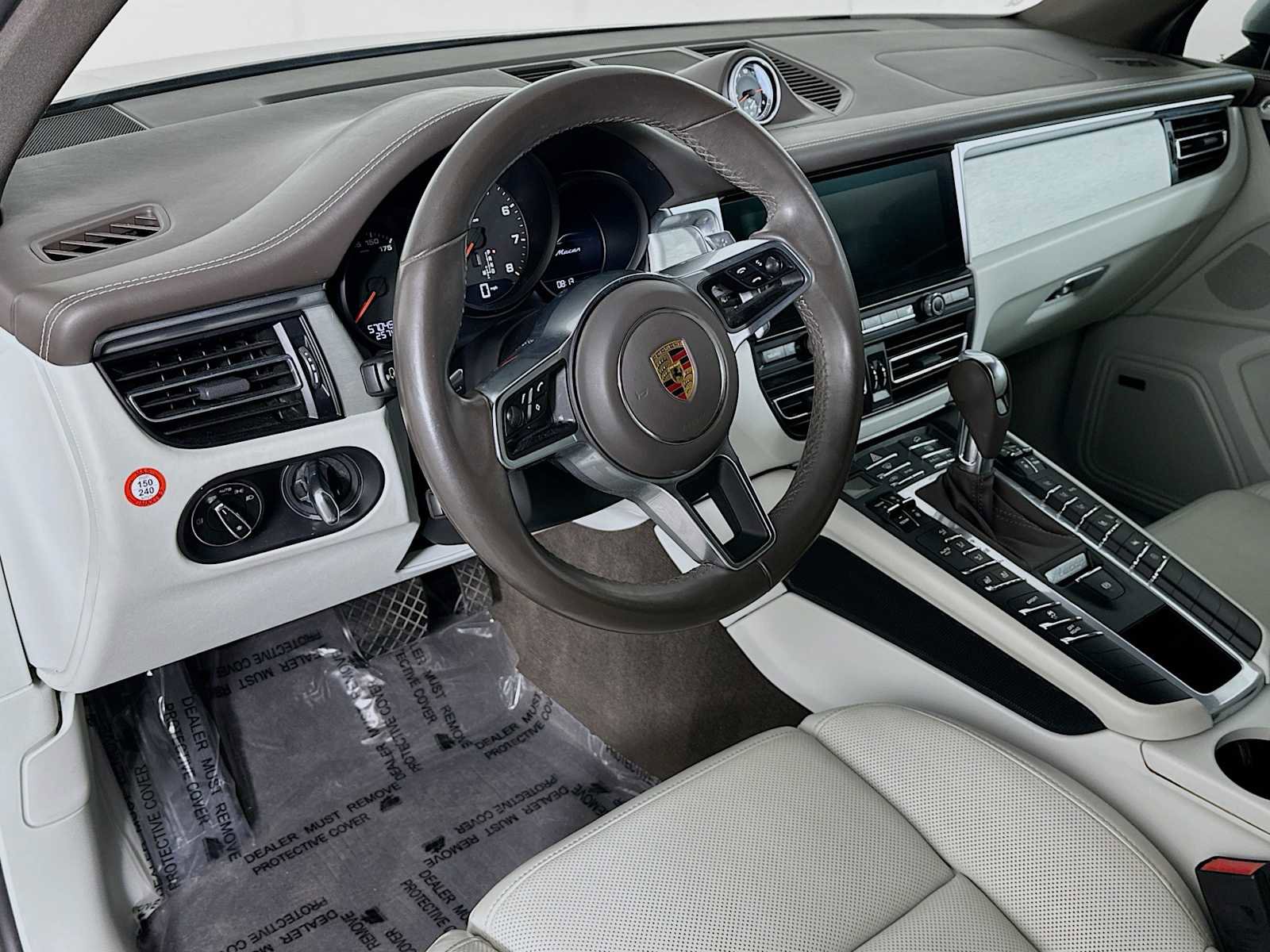 Used 2021 Porsche Macan AWD/4WD image 9