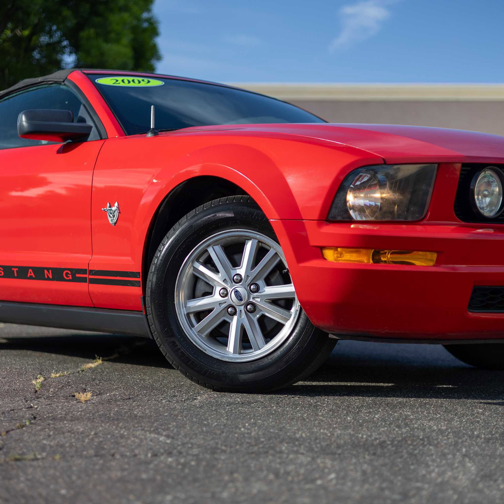 Used 2009 Ford Mustang Premium image 9