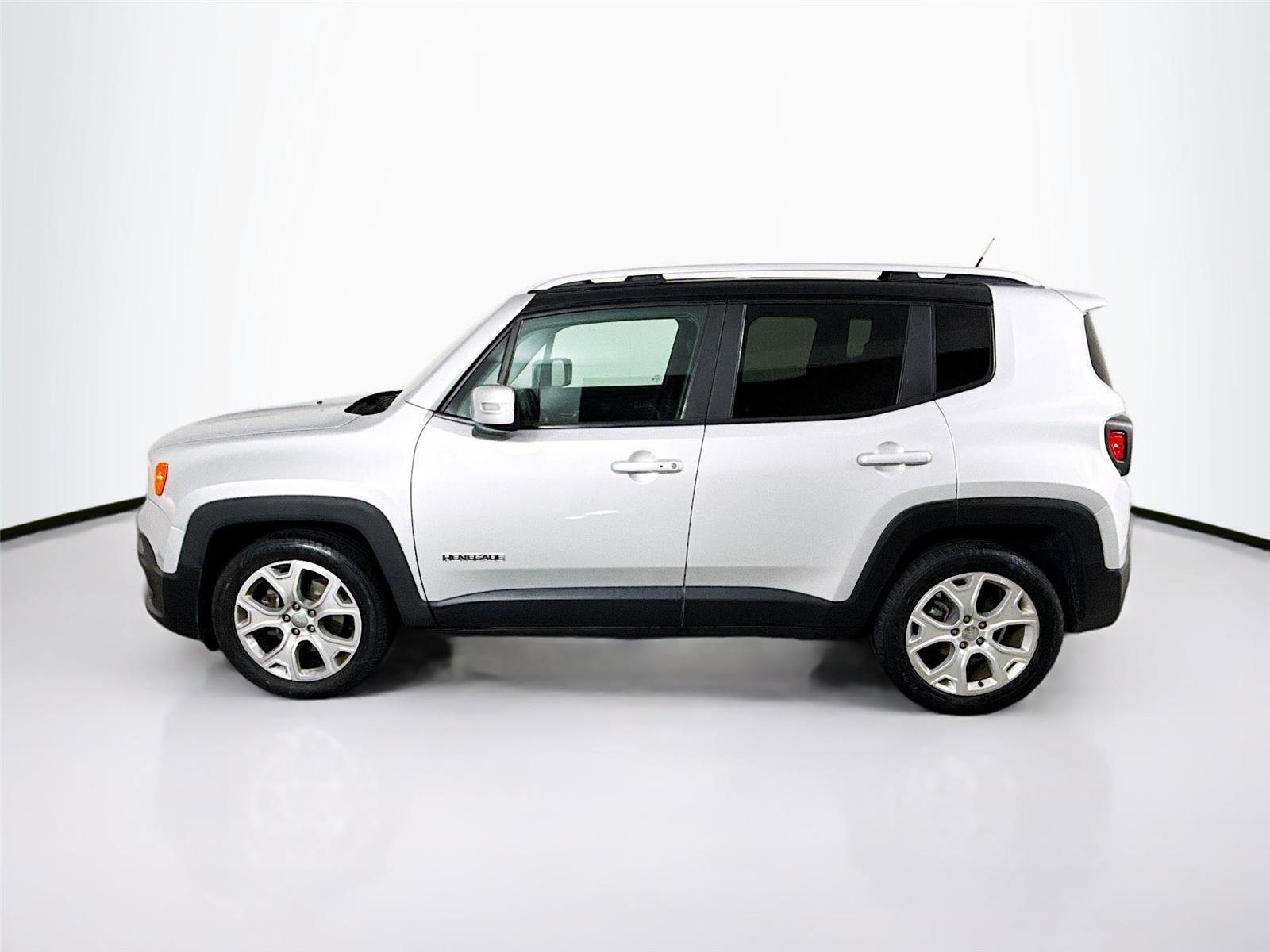 Used 2017 Jeep Renegade Limited FWD image 26