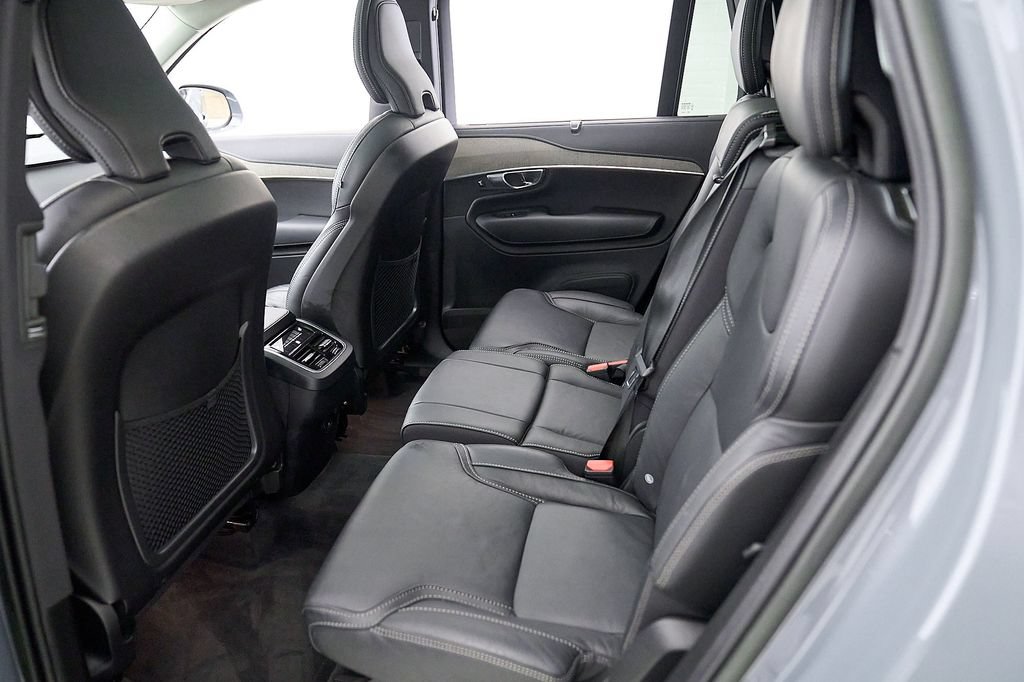 Certified 2023 Volvo XC90 B6 Ultimate w/ Protection Package AWD/4WD image 24