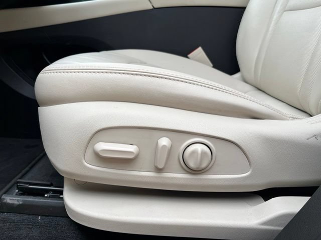 Used 2022 Buick Enclave Essence FWD image 27